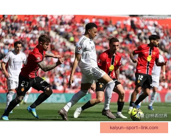 皇马1-2遭绝杀龙赛罗怒批姆巴佩卡马文加称该清洗半支球队