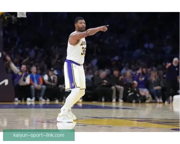 雷迪克：对阵雷霆锻炼季后赛心态斯马特预计周一复出