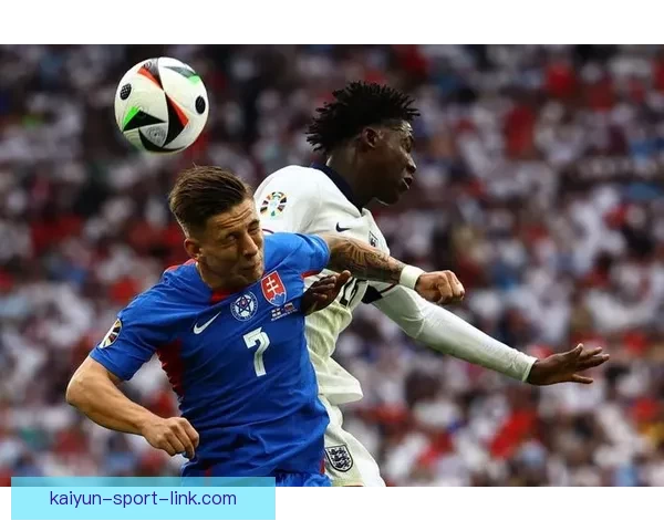 维罗纳主场惜败佛罗伦萨 法乔利制胜 苏斯洛夫与古德蒙德松染红离场